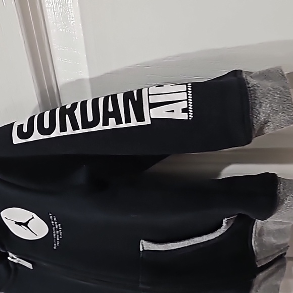 Jordan zipper up sweatshirt - Picture 4 of 6